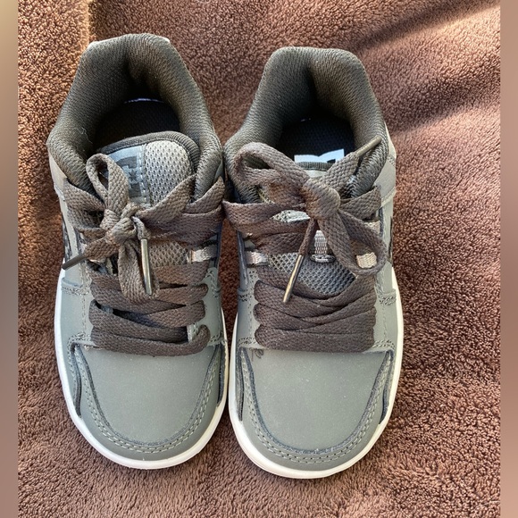 NWOT Toddler Boys DC Shoes - Picture 2 of 4